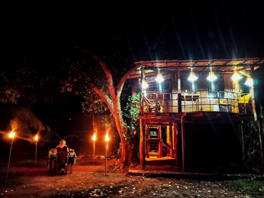 Experience The Comforts Of An Amazing Treehouse Sigiriya Eksteriør billede