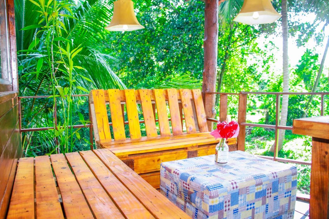 Experience The Comforts Of An Amazing Treehouse Sigiriya Eksteriør billede