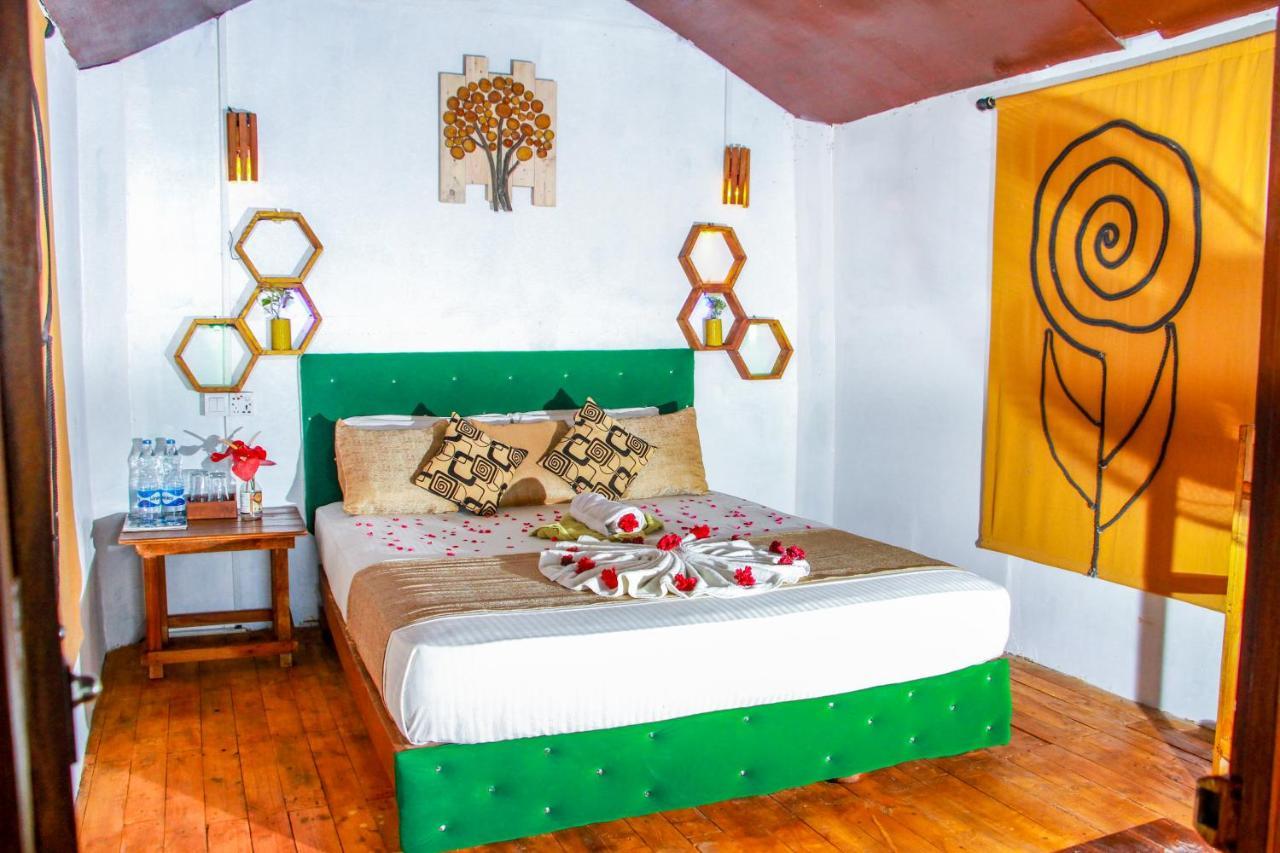 Experience The Comforts Of An Amazing Treehouse Sigiriya Eksteriør billede